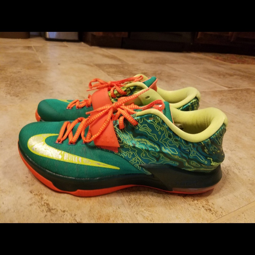 Men’s Athletic shoes